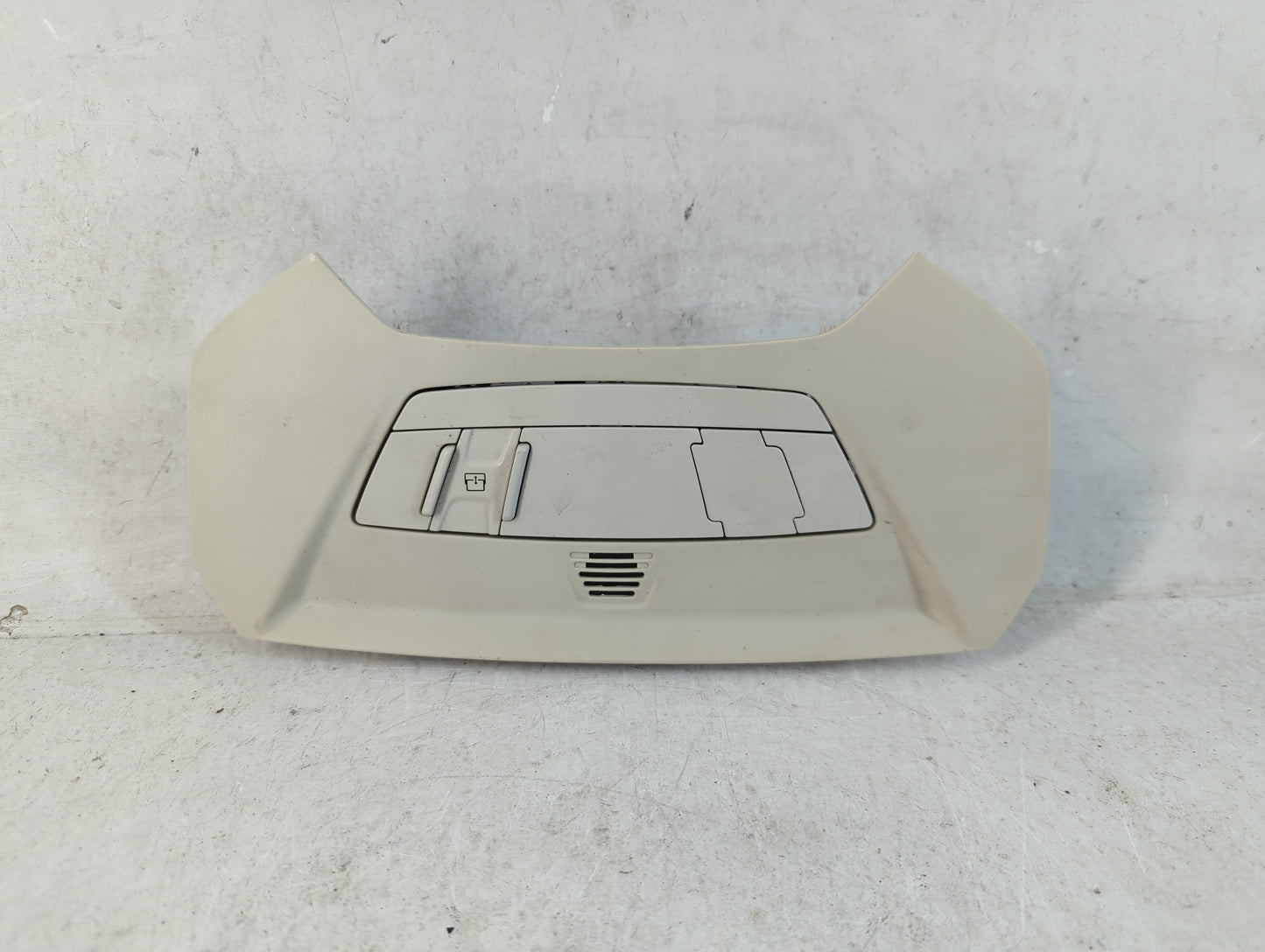 2012-2018 Ford Focus Center Floor Console P/N:156060720 Fits Fits 2012 2013 2014 2015 2016 2017 2018 OEM Used Auto Parts - O