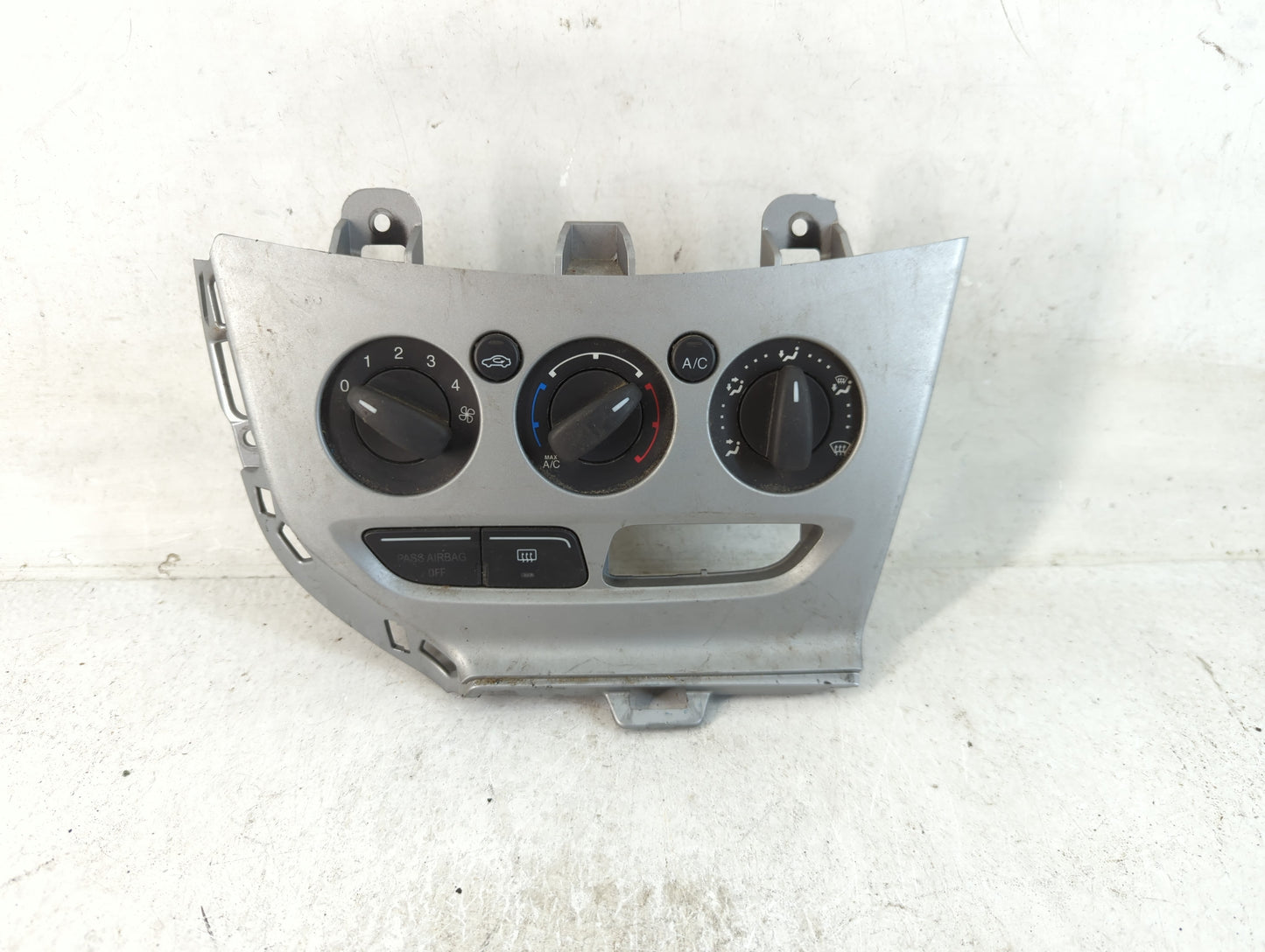 2014 Ford Focus Climate Control Module Temperature AC/Heater Replacement P/N:FD-CM5T-13080611-0527 Fits OEM Used Auto Parts 