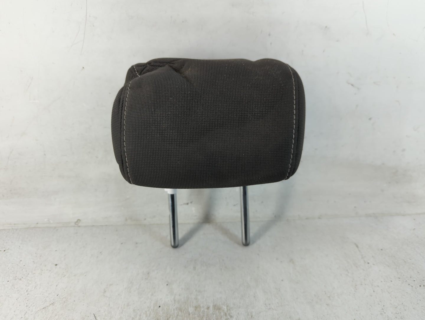 2013-2014 Ford Focus Headrest Head Rest Rear Seat Fits Fits 2013 2014 OEM Used Auto Parts - Oemusedautoparts1.com