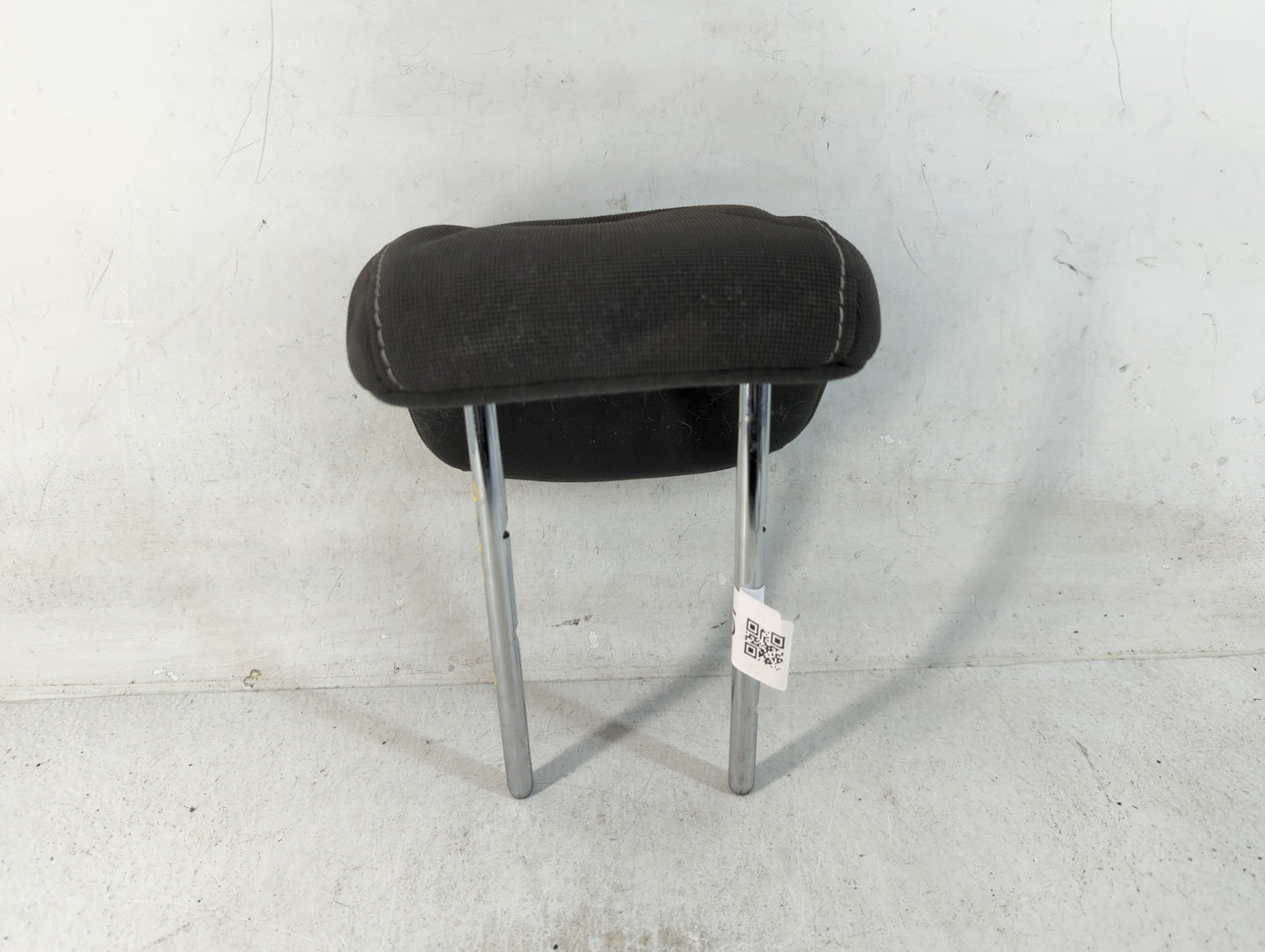 2013-2014 Ford Focus Headrest Head Rest Rear Seat Fits Fits 2013 2014 OEM Used Auto Parts - Oemusedautoparts1.com