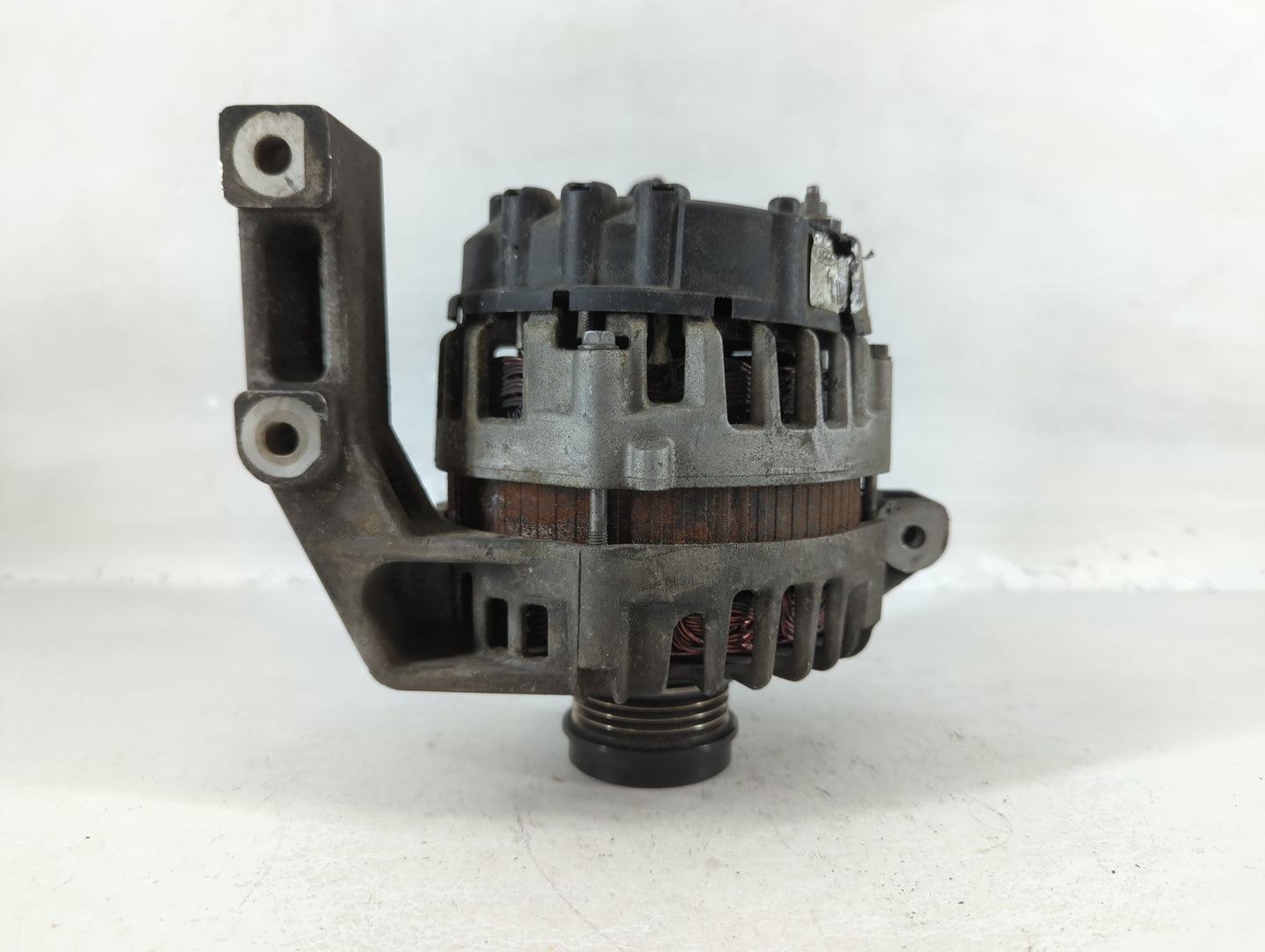 2013-2018 Ford Focus Alternator Replacement Generator Charging Assembly Engine OEM P/N:2617738 A BV6T-10300-EB Fits OEM Used