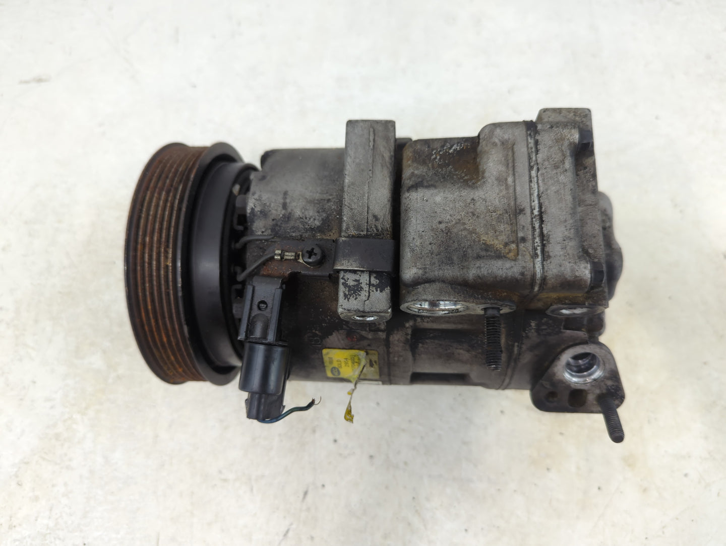 2013-2016 Ford Focus Air Conditioning A/c Ac Compressor Oem - Oemusedautoparts1.com