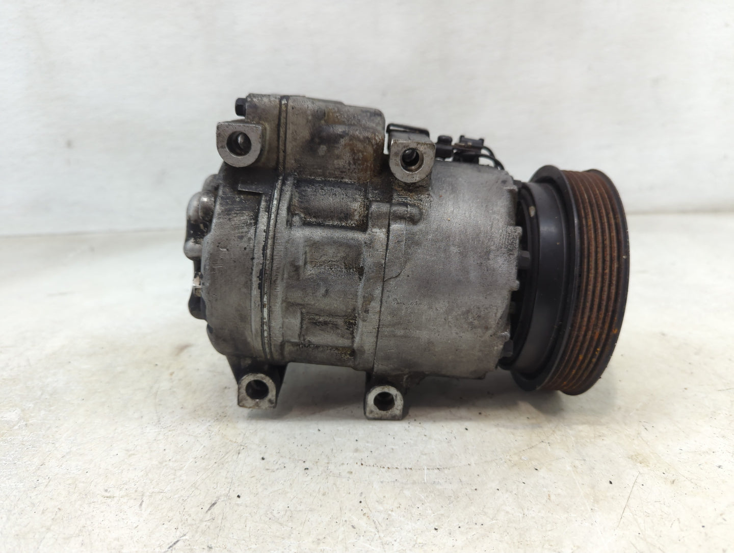 2013-2016 Ford Focus Air Conditioning A/c Ac Compressor Oem - Oemusedautoparts1.com