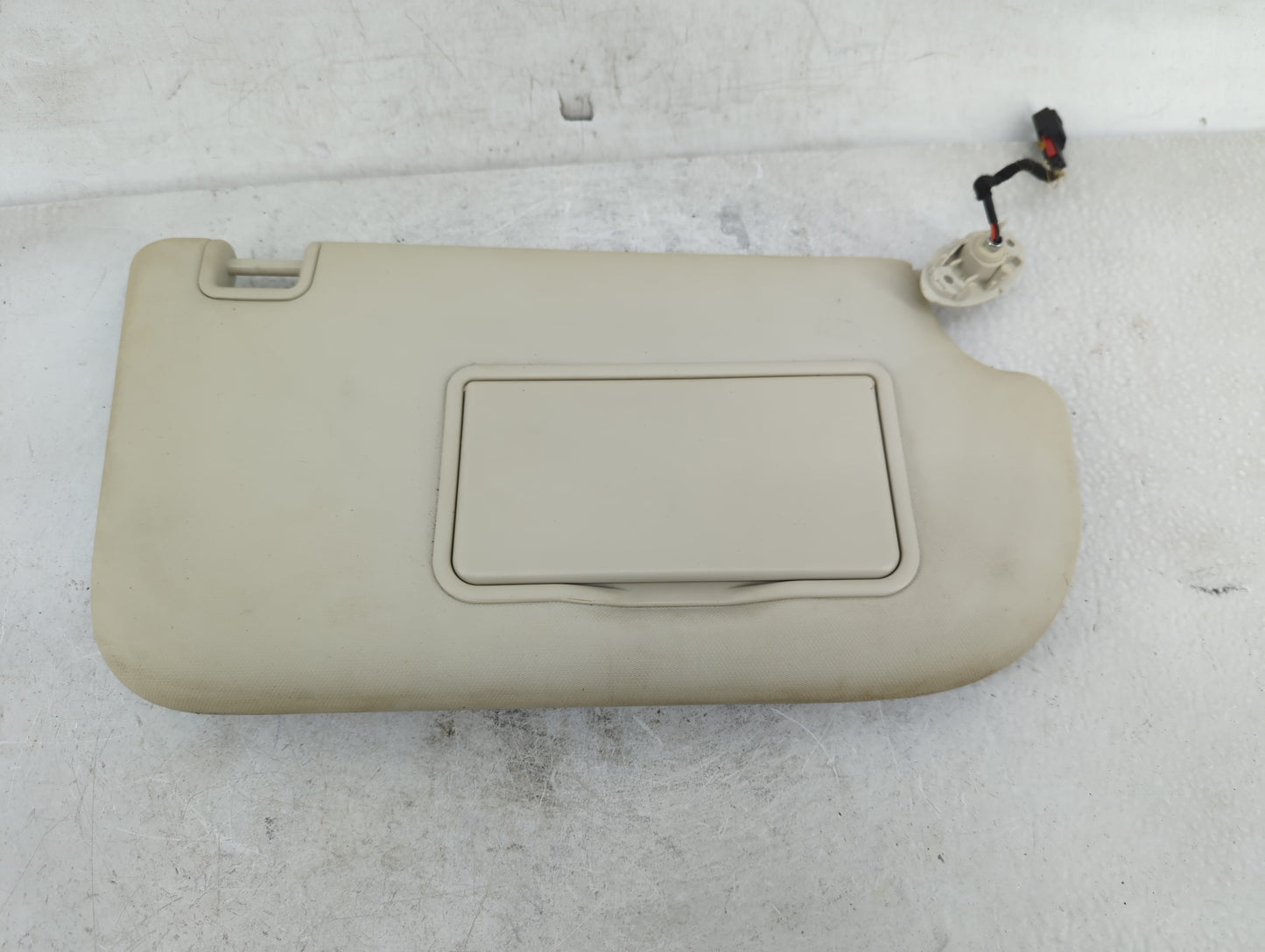 2013-2018 Ford Focus Sun Visor Shade Replacement Passenger Right Mirror Fits Fits 2013 2014 2015 2016 2017 2018 OEM Used Aut