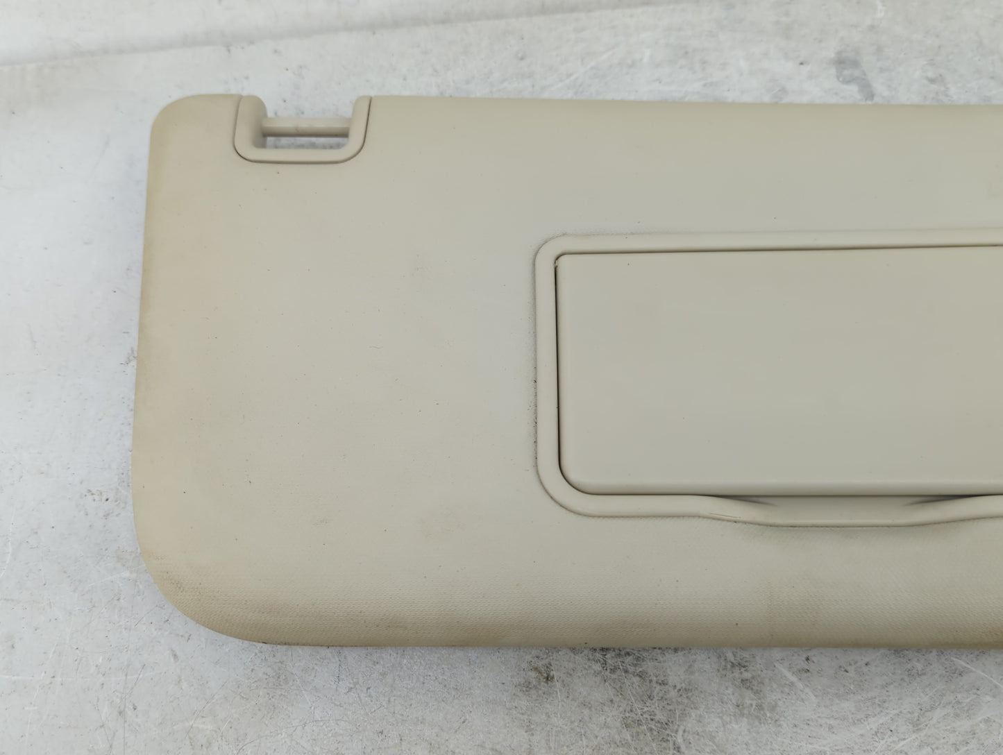2013-2018 Ford Focus Sun Visor Shade Replacement Passenger Right Mirror Fits Fits 2013 2014 2015 2016 2017 2018 OEM Used Aut