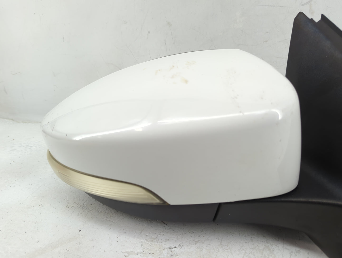 2012-2014 Ford Focus Passenger Side View Mirror - Right Door Mirror OEM Used - Oemusedautoparts1.com