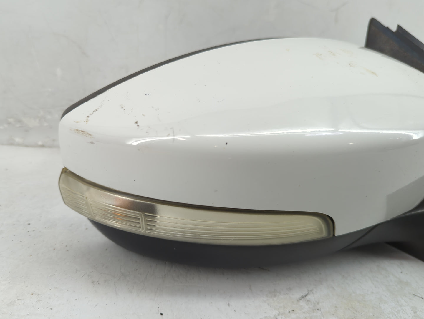 2012-2014 Ford Focus Passenger Side View Mirror - Right Door Mirror OEM Used - Oemusedautoparts1.com