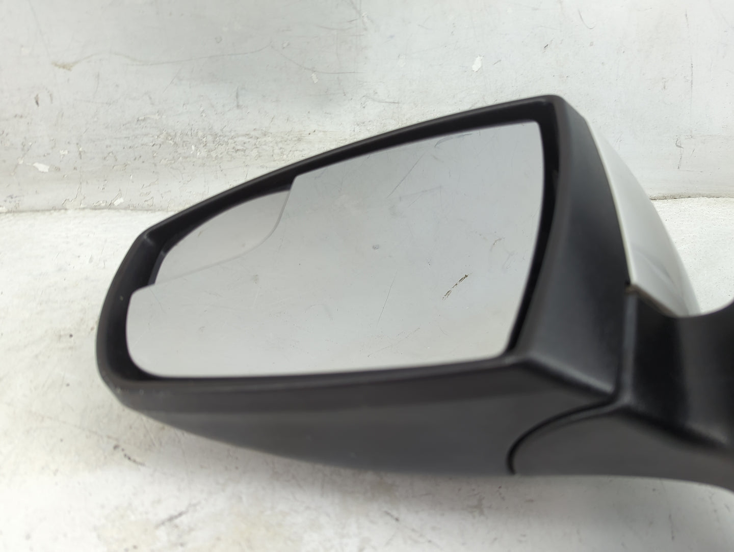 2012-2014 Ford Focus Driver Side View Mirror - Left Door Mirror OEM Used - Oemusedautoparts1.com