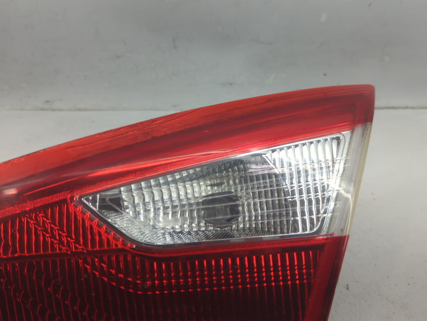 2012-2014 Ford Focus Passenger Right Side Deck Lid Mounted Tail Light - Oemusedautoparts1.com