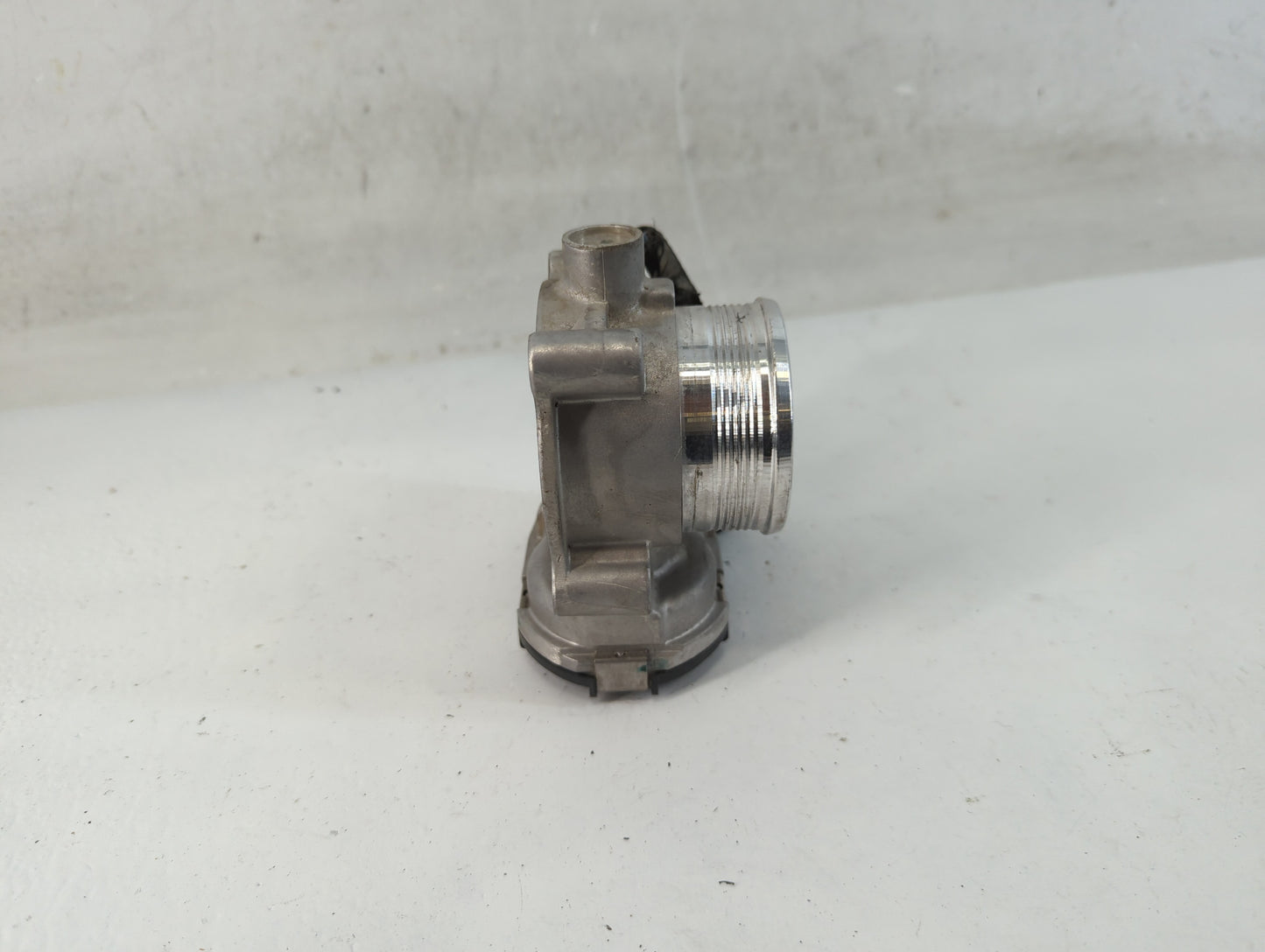 2014-2018 Ford Focus Throttle Body P/N:DS7E-9F991-BB Fits Fits 2014 2015 2016 2017 2018 2019 2020 2021 2022 OEM Used Auto Pa