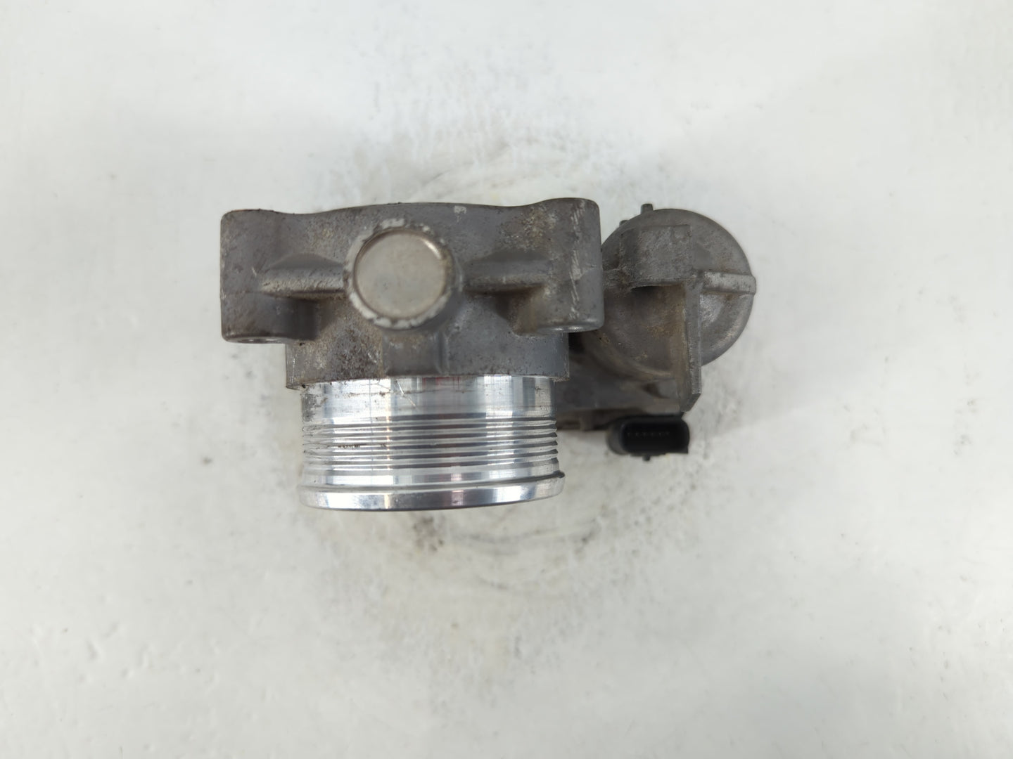 2014-2018 Ford Focus Throttle Body P/N:DS7E-9F991-BB Fits Fits 2014 2015 2016 2017 2018 2019 2020 2021 2022 OEM Used Auto Pa