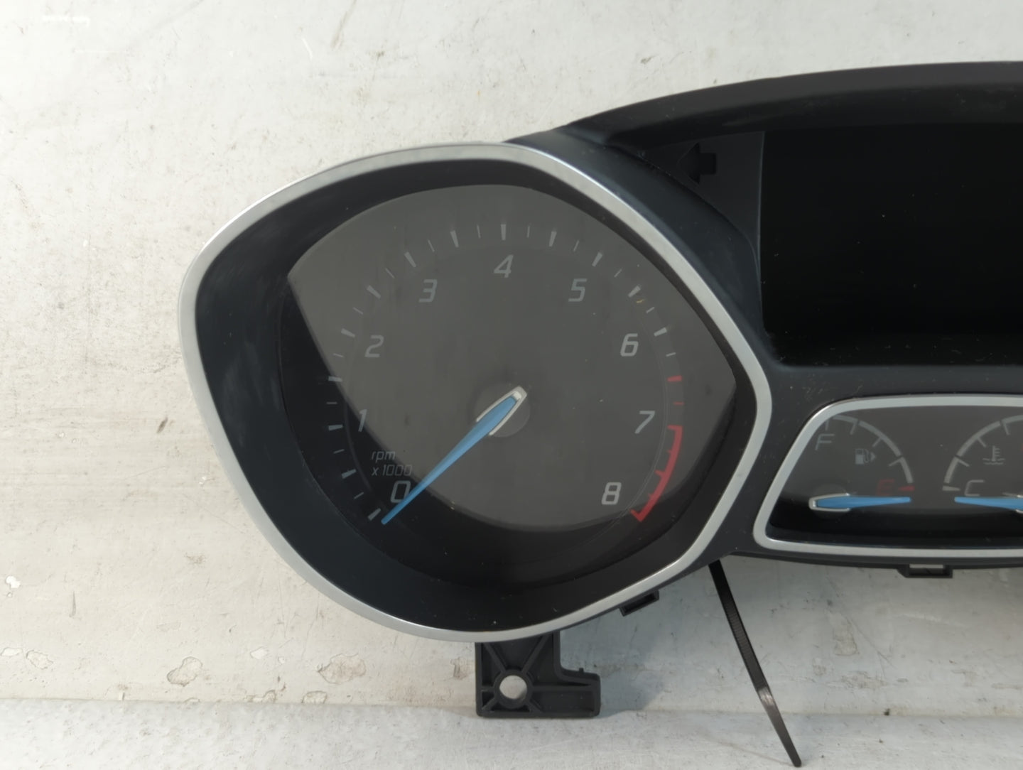 2013-2014 Ford Focus Instrument Cluster Speedometer Gauges P/N:CM5T-10849-CTG Fits Fits 2013 2014 OEM Used Auto Parts - Oemu