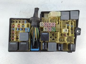 2012-2014 Ford Focus Fusebox Fuse Box Panel Relay Module P/N:AV6T-14A067-AD Fits Fits 2012 2013 2014 OEM Used Auto Parts