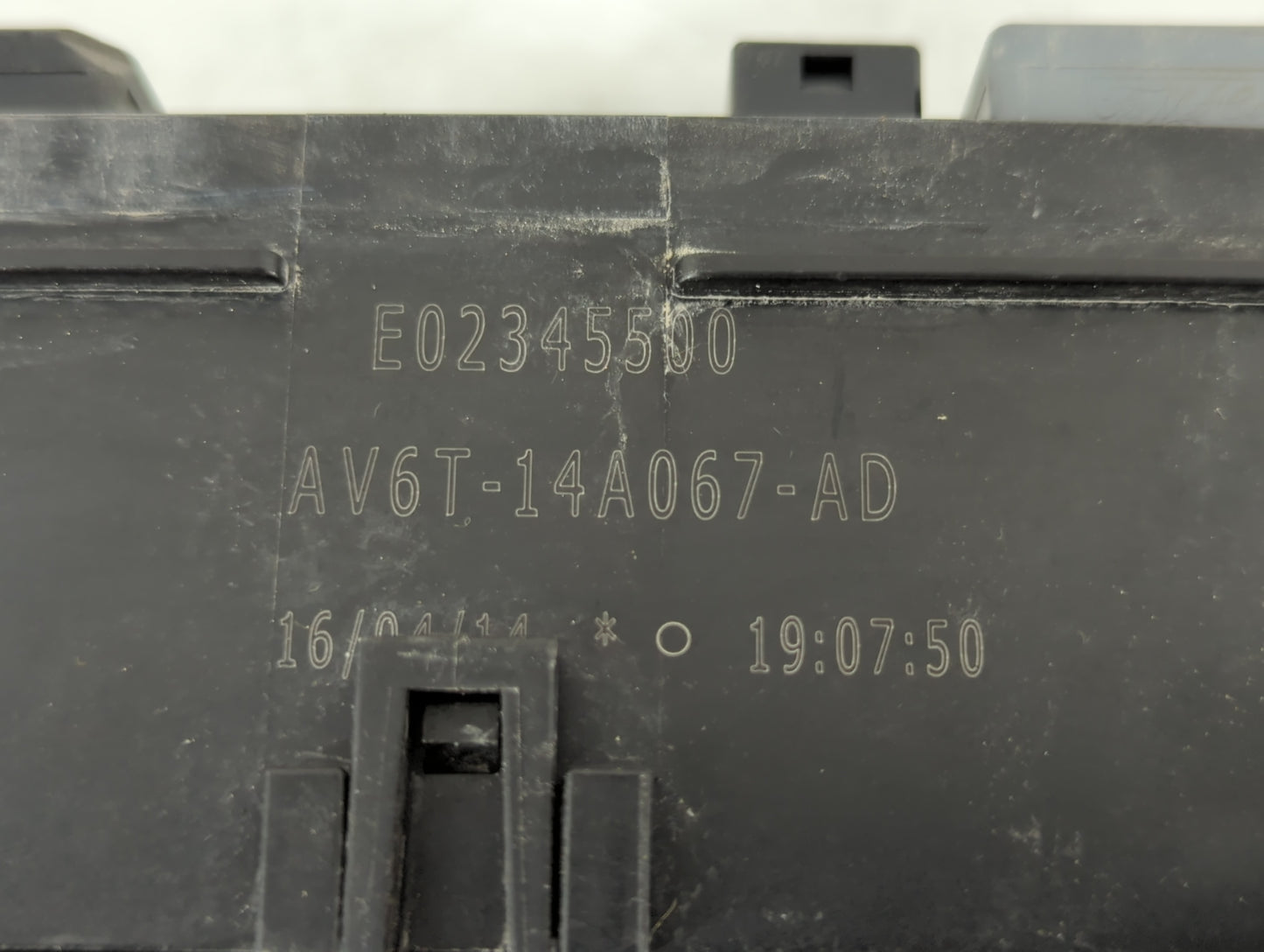 2012-2014 Ford Focus Fusebox Fuse Box Panel Relay Module P/N:AV6T-14A067-AD Fits Fits 2012 2013 2014 OEM Used Auto Parts - O