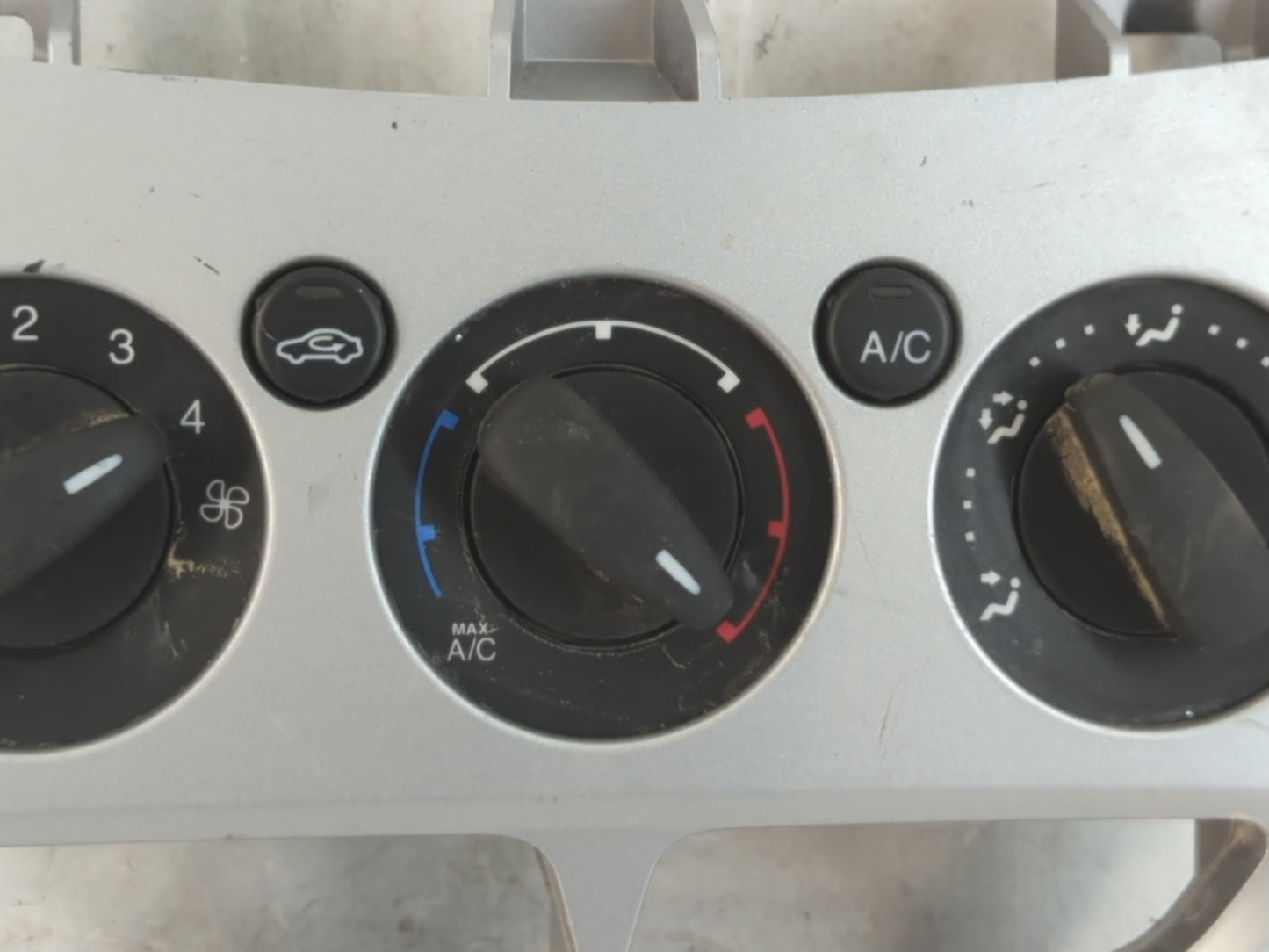 2014 Ford Focus Climate Control Module Temperature AC/Heater Replacement P/N:CM5T-19980-AF Fits OEM Used Auto Parts - Oemuse