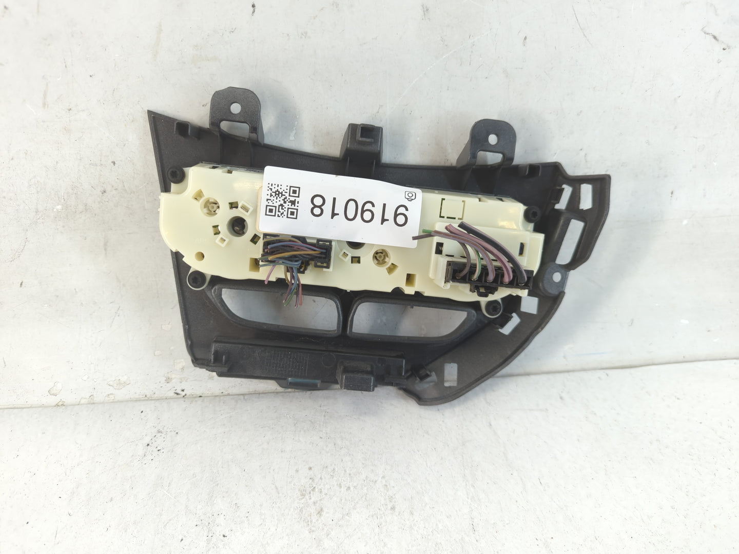 2014 Ford Focus Climate Control Module Temperature AC/Heater Replacement P/N:CM5T-19980-AF Fits OEM Used Auto Parts - Oemuse