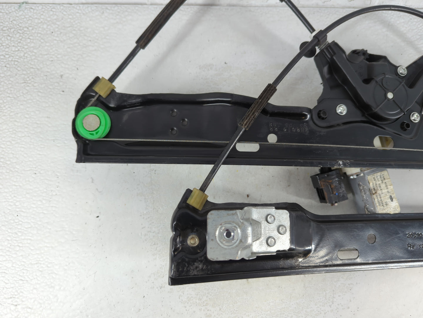 2012-2018 Ford Focus Used Window Regulator Passenger Front 935871 - Oemusedautoparts1.com