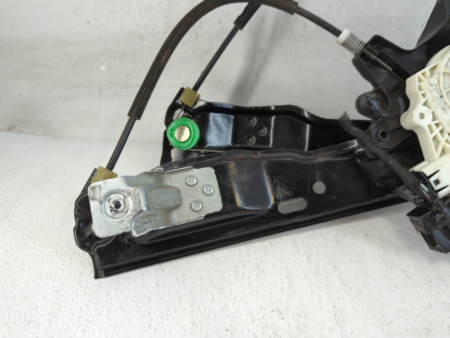 2012-2018 Ford Focus Driver Left Front Window Regulator 935892 - Oemusedautoparts1.com