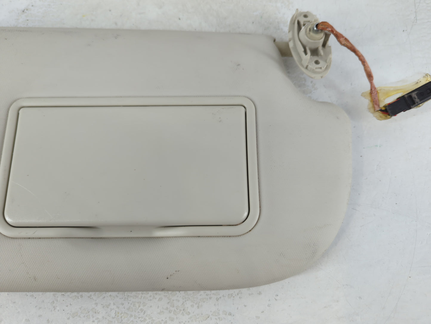 2013-2018 Ford Focus Sun Visor Shade Replacement Passenger Right Mirror Fits Fits 2013 2014 2015 2016 2017 2018 OEM Used Aut