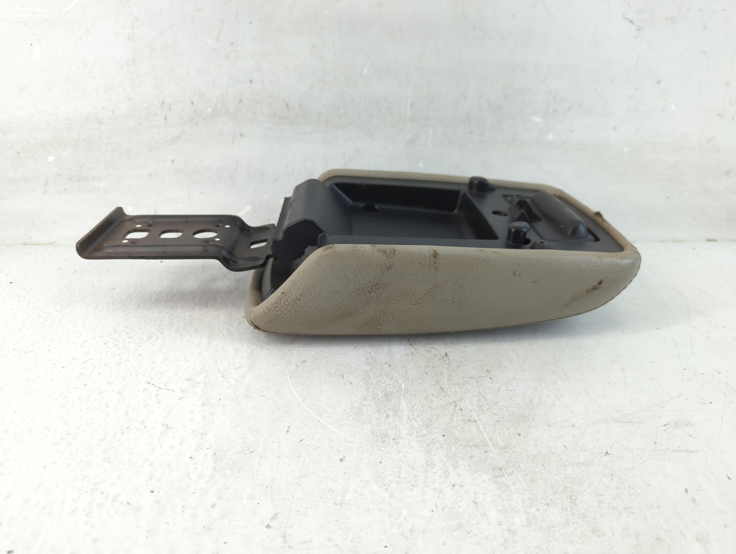 2014 Ford Focus Center Console Armrest Cover Lid Fits OEM Used Auto Parts - Oemusedautoparts1.com