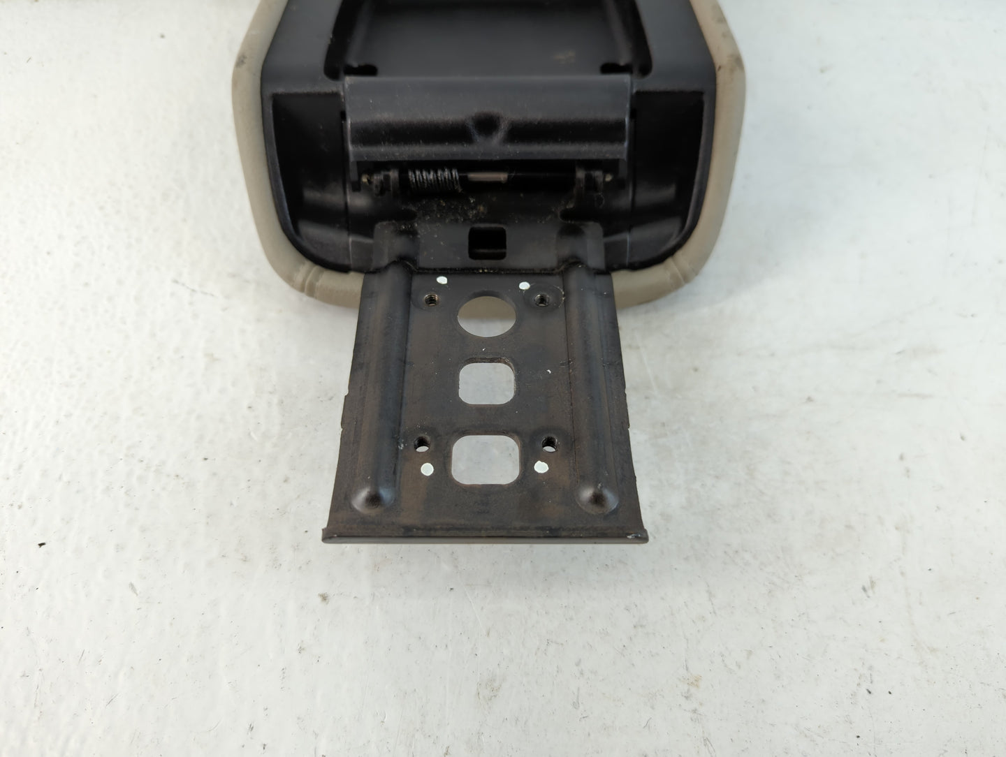 2014 Ford Focus Center Console Armrest Cover Lid Fits OEM Used Auto Parts - Oemusedautoparts1.com
