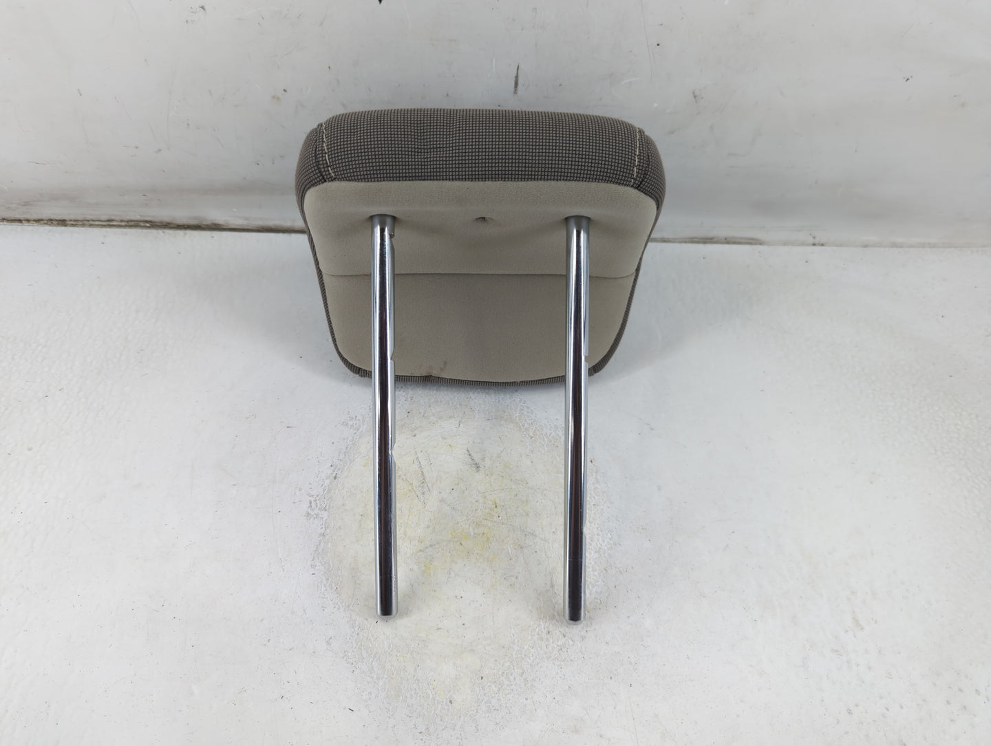 2013-2014 Ford Focus Headrest Head Rest Rear Center Seat Fits Fits 2013 2014 OEM Used Auto Parts - Oemusedautoparts1.com