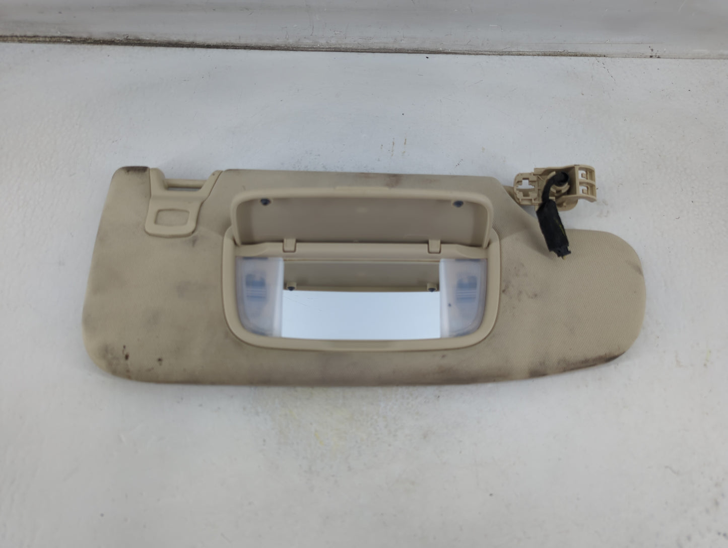 2013-2014 Ford Fusion Sun Visor Shade Replacement Passenger Right Mirror Fits Fits 2013 2014 OEM Used Auto Parts - Oemusedau