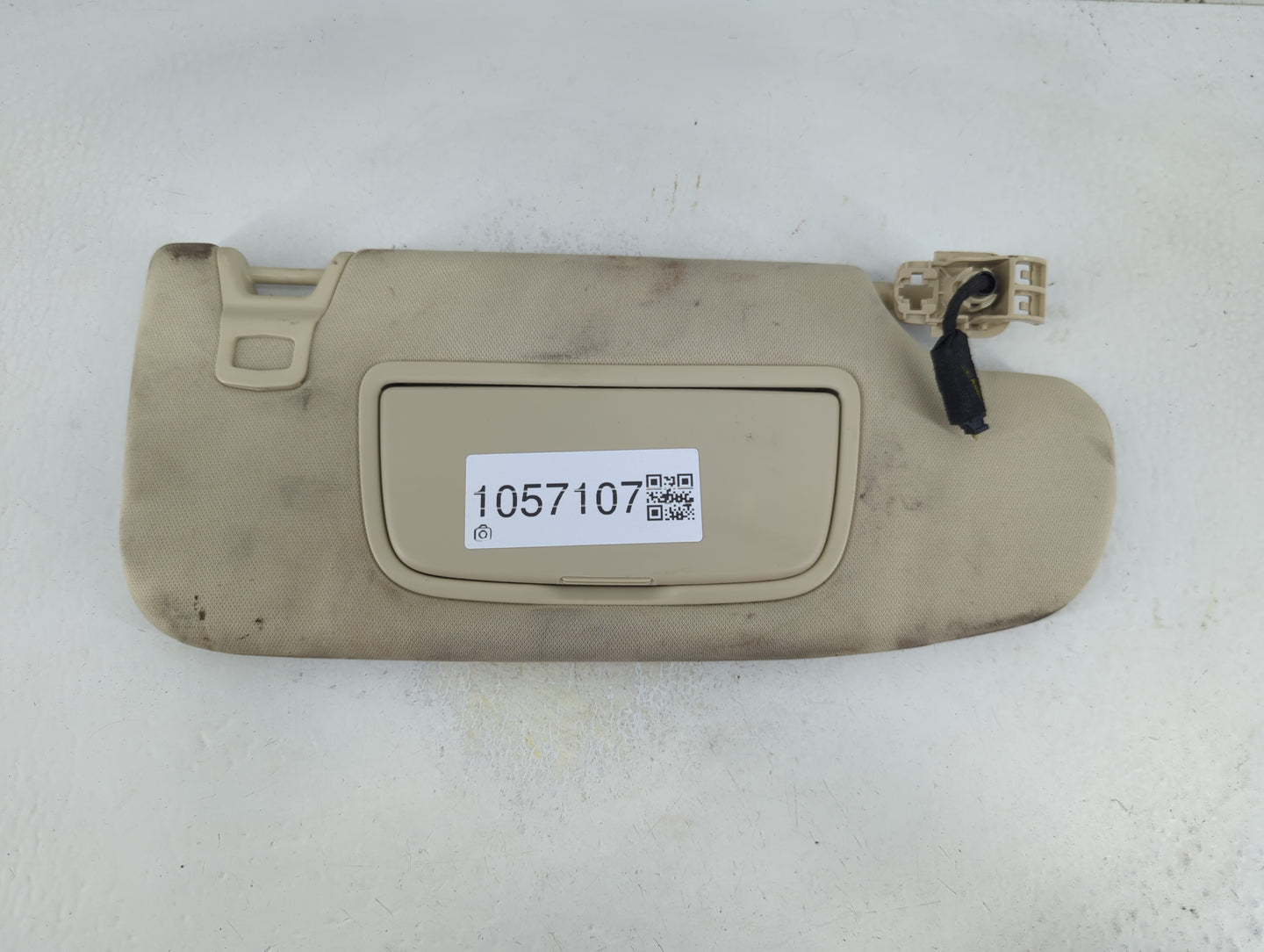 2013-2014 Ford Fusion Sun Visor Shade Replacement Passenger Right Mirror Fits Fits 2013 2014 OEM Used Auto Parts - Oemusedau