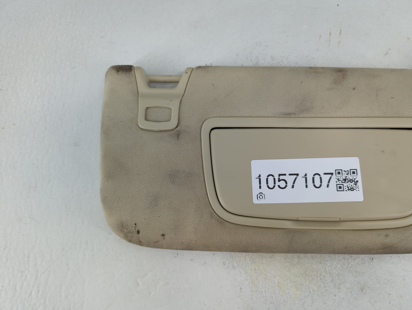 2013-2014 Ford Fusion Sun Visor Shade Replacement Passenger Right Mirror Fits Fits 2013 2014 OEM Used Auto Parts - Oemusedau
