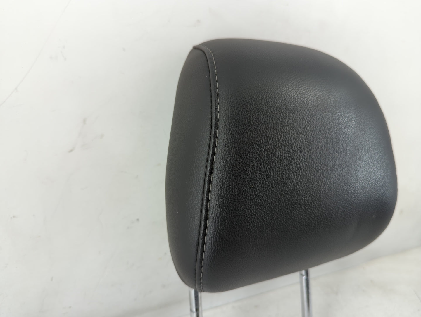 2014 Ford Fusion Headrest Head Rest Front Driver Passenger Seat Fits Fits 1999 2000 2001 2002 OEM Used Auto Parts - Oemuseda