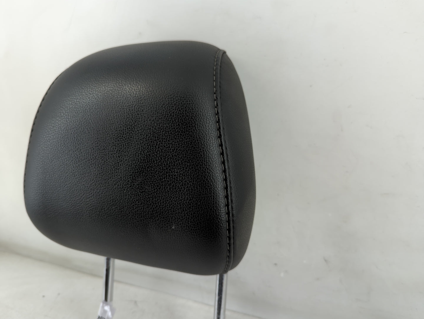 2014 Ford Fusion Headrest Head Rest Front Driver Passenger Seat Fits Fits 1999 2000 2001 2002 OEM Used Auto Parts - Oemuseda