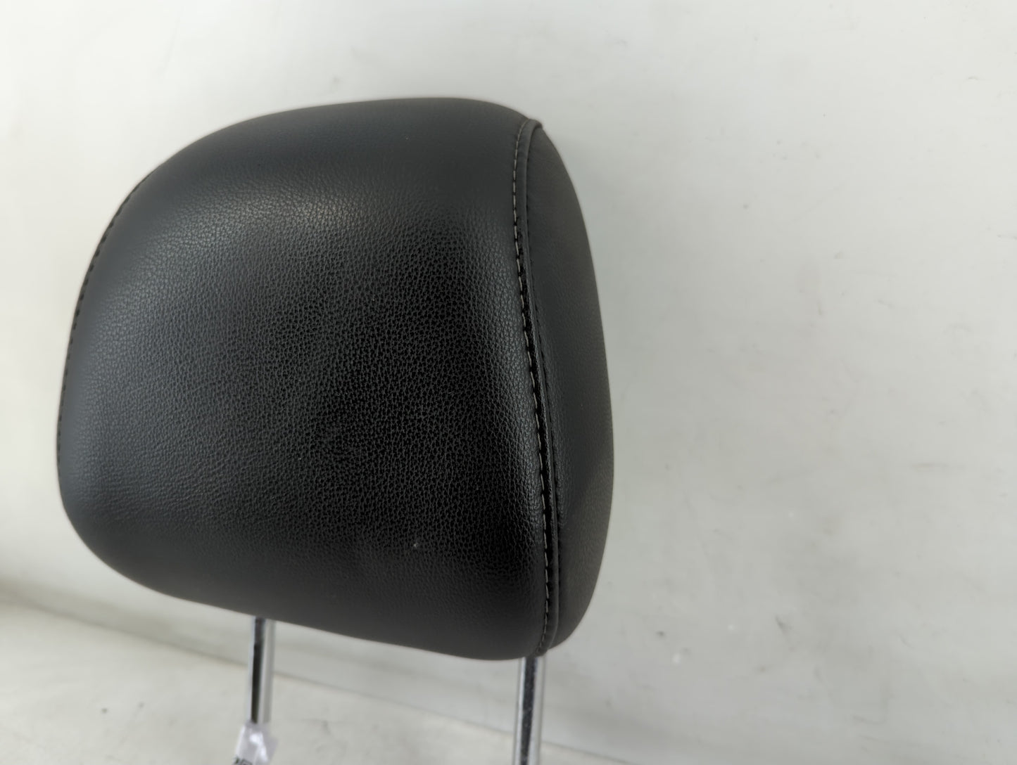 2014 Ford Fusion Headrest Head Rest Front Driver Passenger Seat Fits Fits 1999 2000 2001 2002 OEM Used Auto Parts - Oemuseda