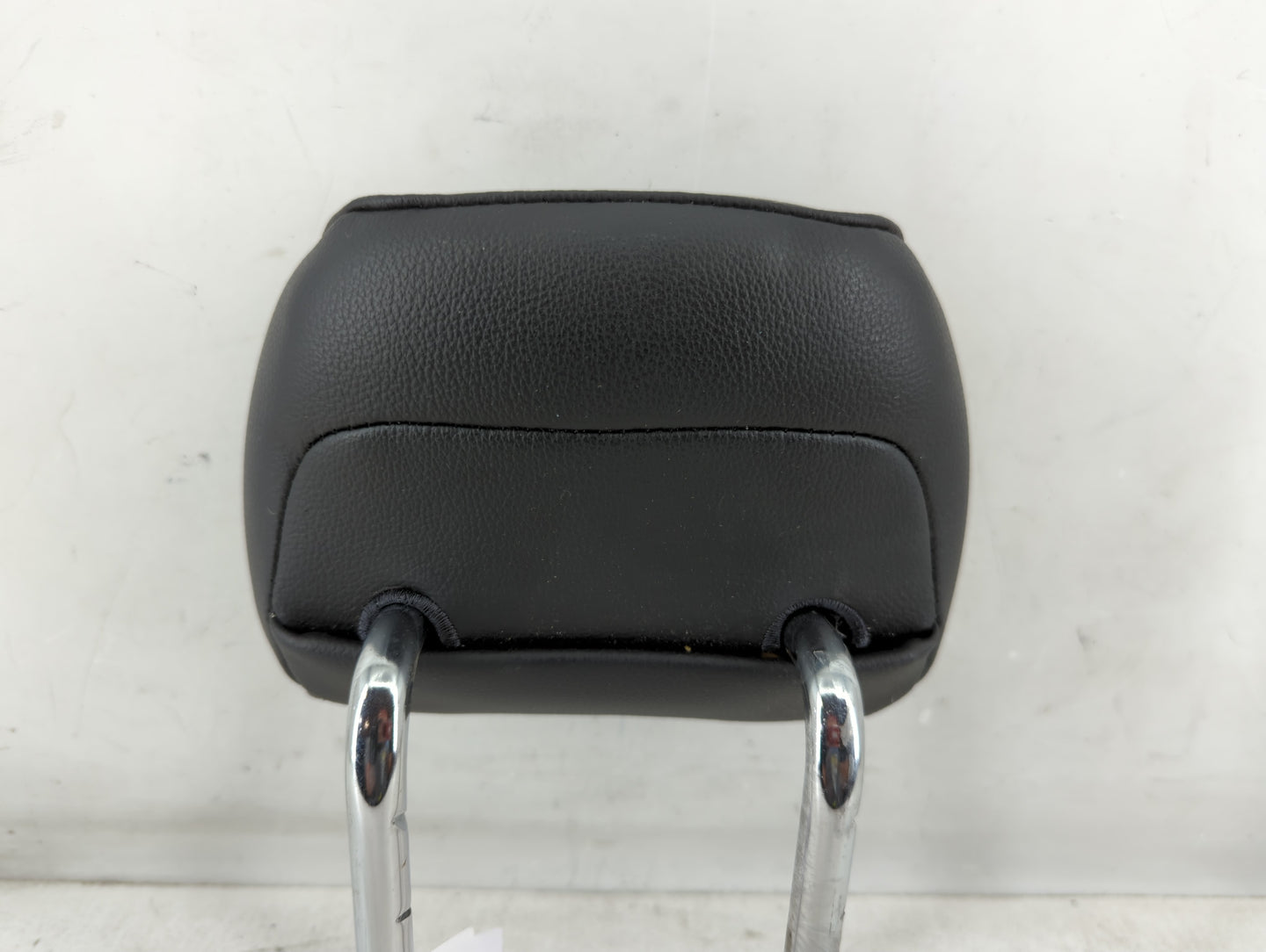 2014 Ford Fusion Headrest Head Rest Rear Seat Fits Fits 1999 2000 2001 2002 2003 OEM Used Auto Parts - Oemusedautoparts1.com