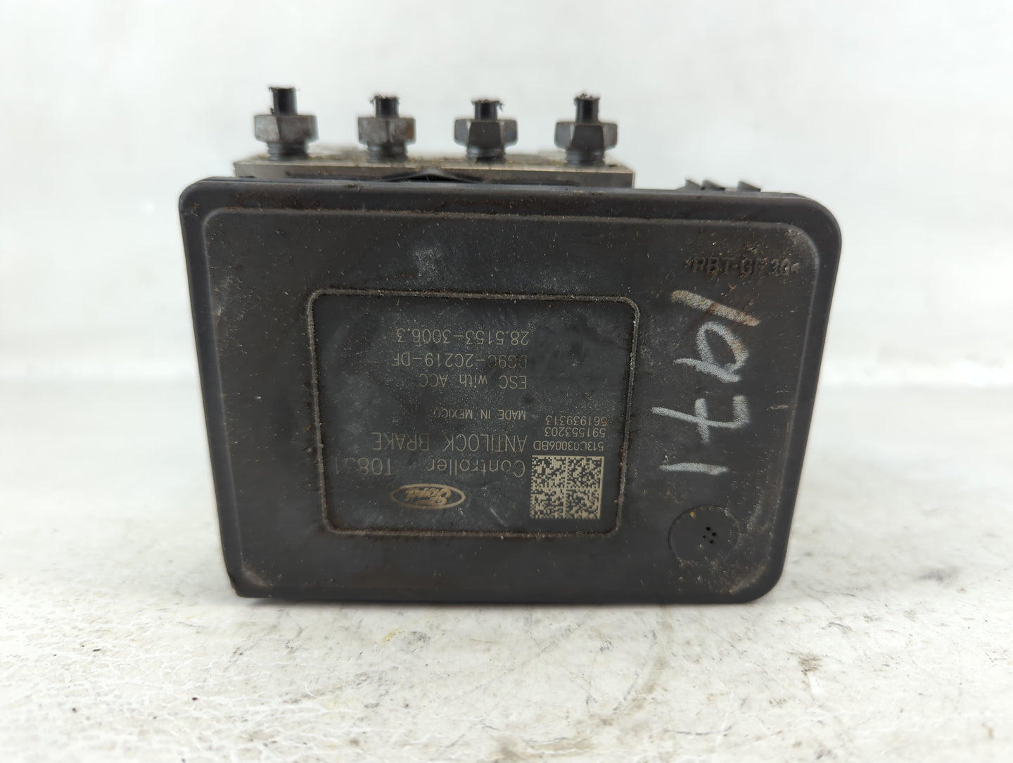 2014-2016 Ford Fusion ABS Pump Control Module Replacement P/N:DG9C-2C405-DF Fits Fits 2014 2015 2016 OEM Used Auto Parts - O