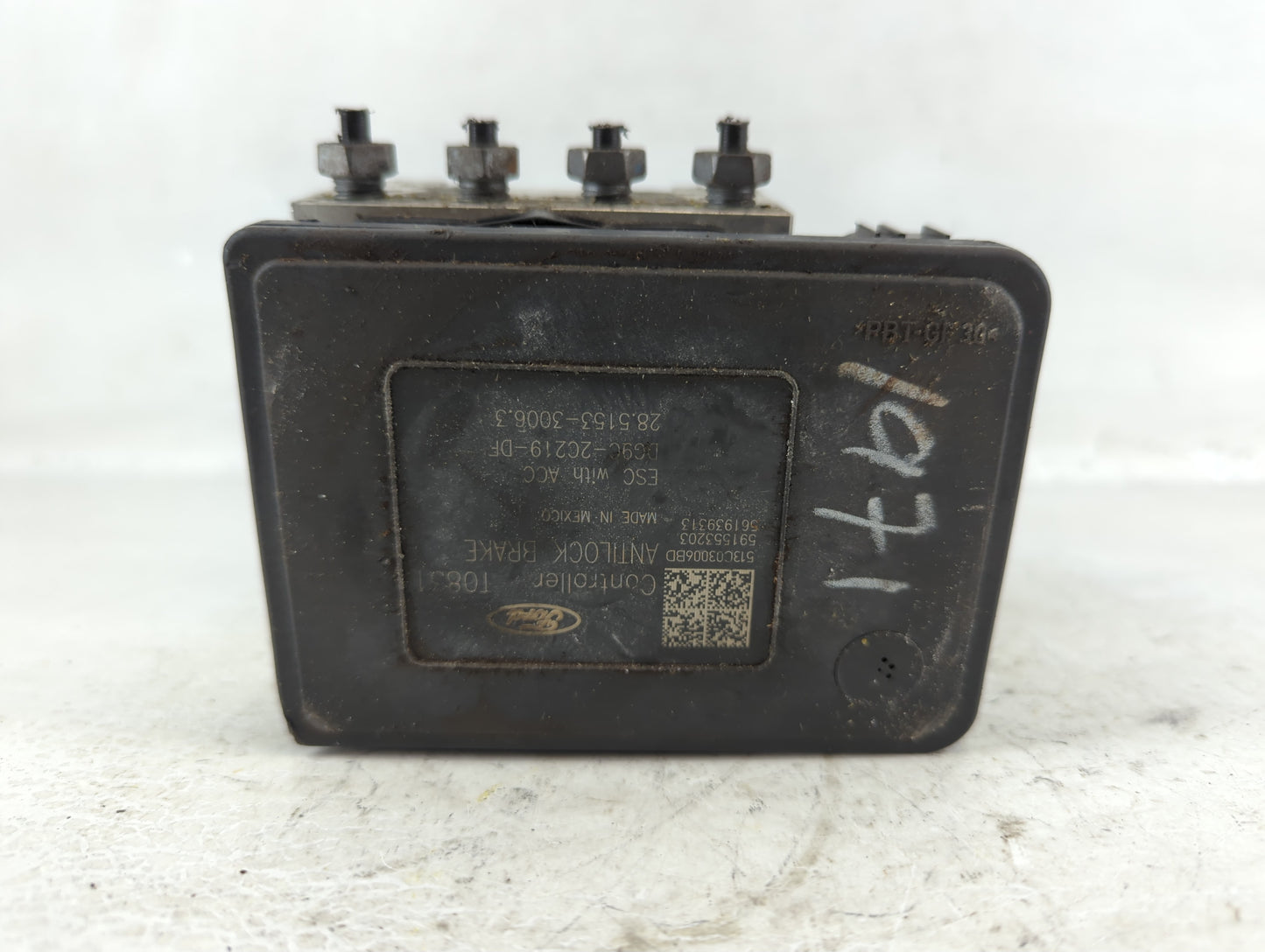 2014-2016 Ford Fusion ABS Pump Control Module Replacement P/N:DG9C-2C405-DF Fits Fits 2014 2015 2016 OEM Used Auto Parts - O