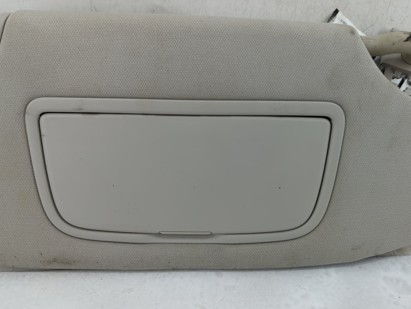 2013-2014 Ford Fusion Sun Visor Shade Replacement Passenger Right Mirror Fits Fits 2013 2014 OEM Used Auto Parts - Oemusedau