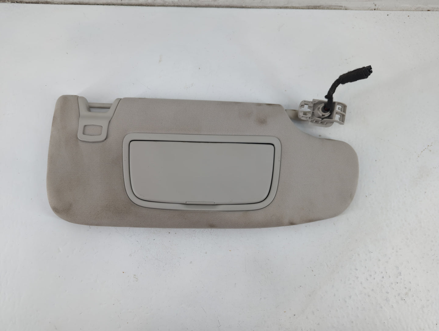 2013-2014 Ford Fusion Sun Visor Shade Replacement Passenger Right Mirror Fits Fits 2013 2014 OEM Used Auto Parts - Oemusedau