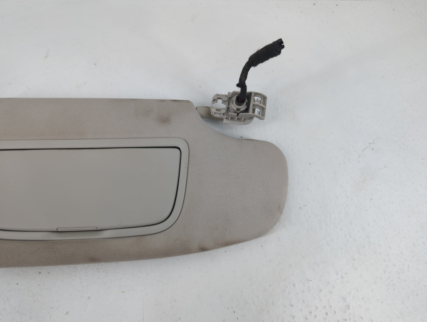 2013-2014 Ford Fusion Sun Visor Shade Replacement Passenger Right Mirror Fits Fits 2013 2014 OEM Used Auto Parts - Oemusedau
