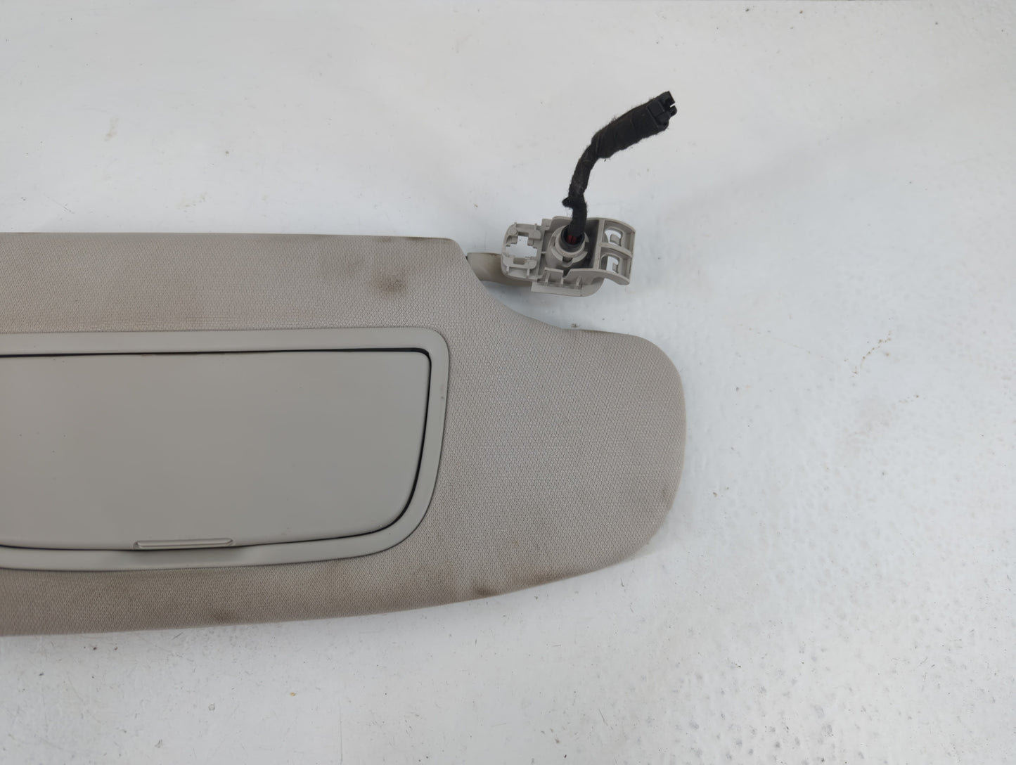 2013-2014 Ford Fusion Sun Visor Shade Replacement Passenger Right Mirror Fits Fits 2013 2014 OEM Used Auto Parts - Oemusedau