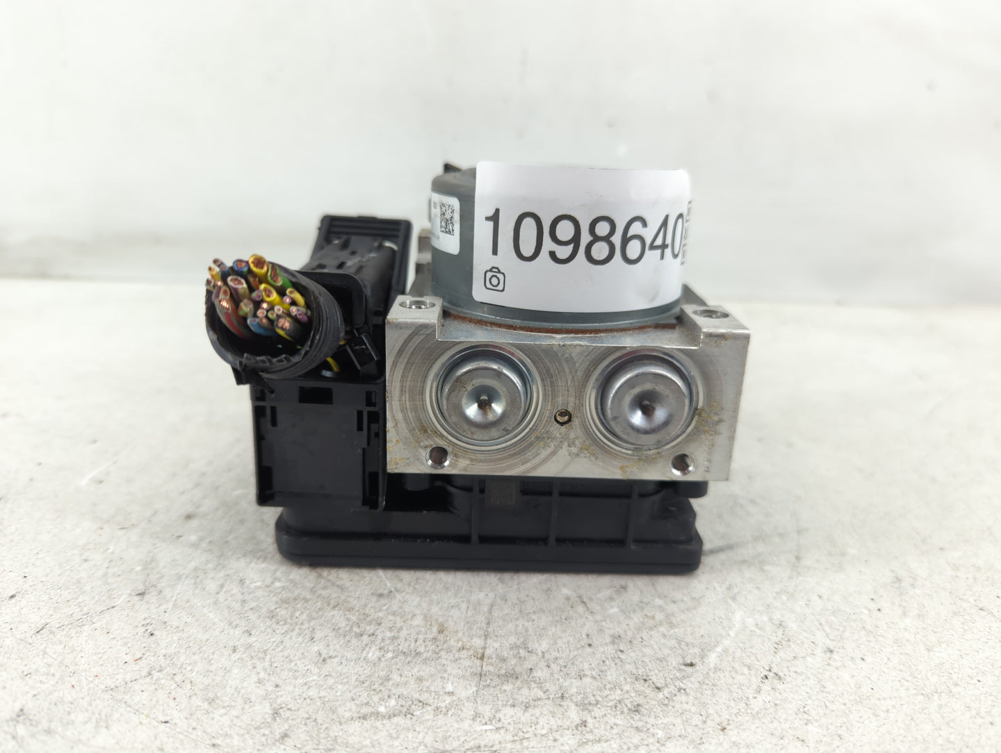 2014-2016 Ford Fusion ABS Pump Control Module Replacement P/N:EG9C-2C405-AC Fits Fits 2014 2015 2016 OEM Used Auto Parts - O