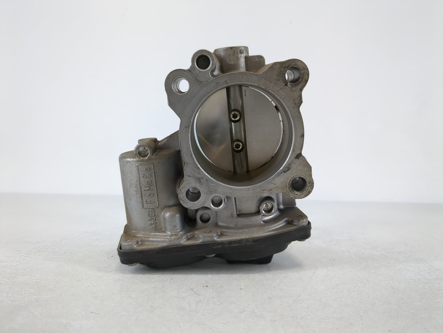 2014-2020 Ford Fusion Throttle Body P/N:DS7G-9F991-BB Fits Fits 2014 2015 2016 2017 2018 2019 2020 OEM Used Auto Parts - Oem