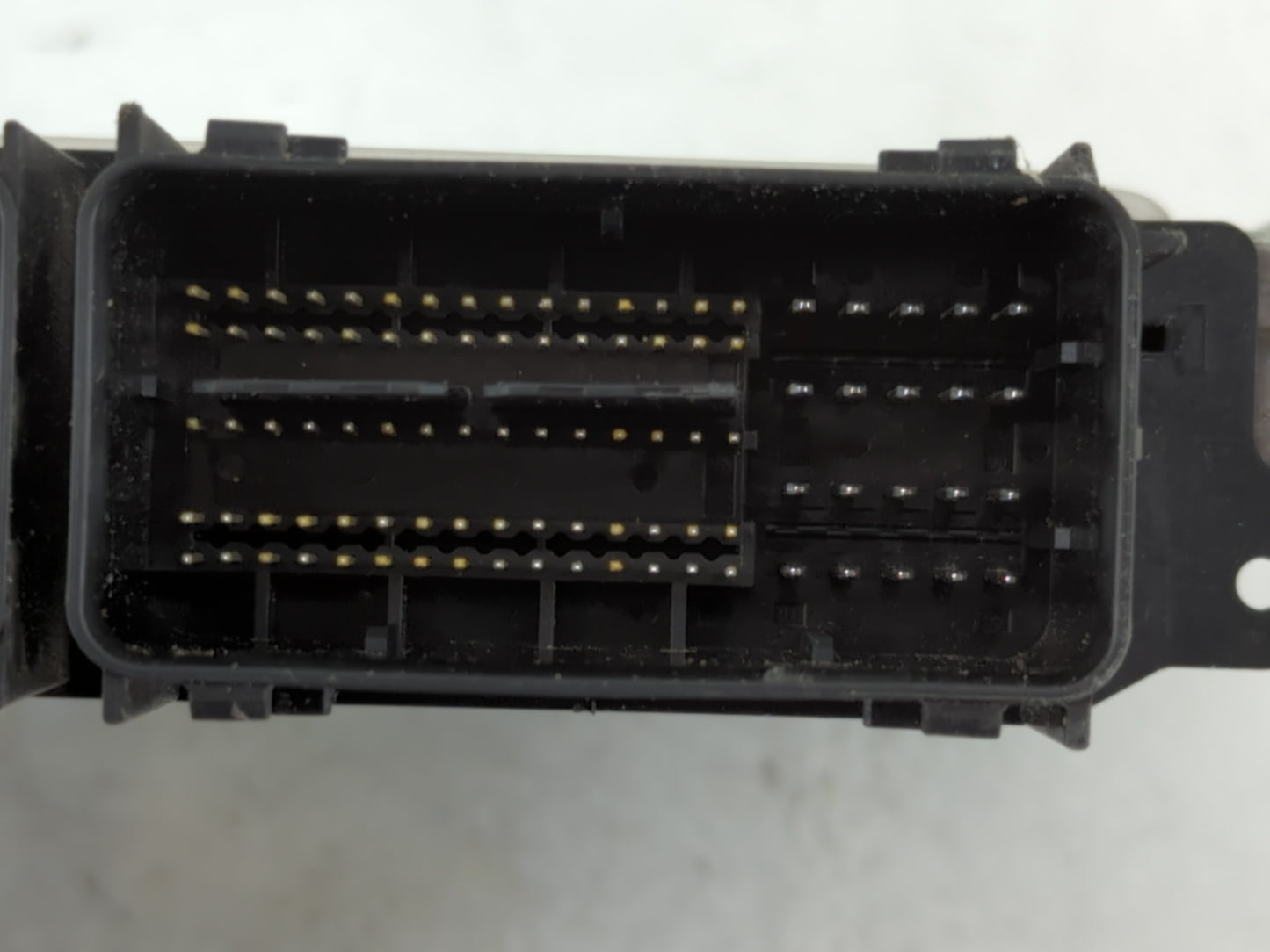 2014 Ford Fusion PCM Engine Control Computer ECU ECM PCU OEM P/N:ES7A-12A650-MD 0 261 S10 294 Fits OEM Used Auto Parts - Oem