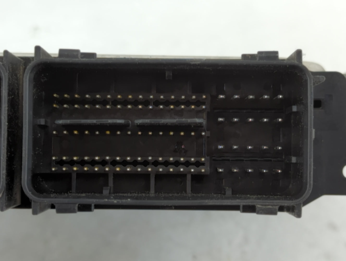 2014-2016 Ford Fusion PCM Engine Control Computer ECU ECM PCU OEM P/N:ES7A-12A650-AK Fits Fits 2014 2015 2016 OEM Used Auto 