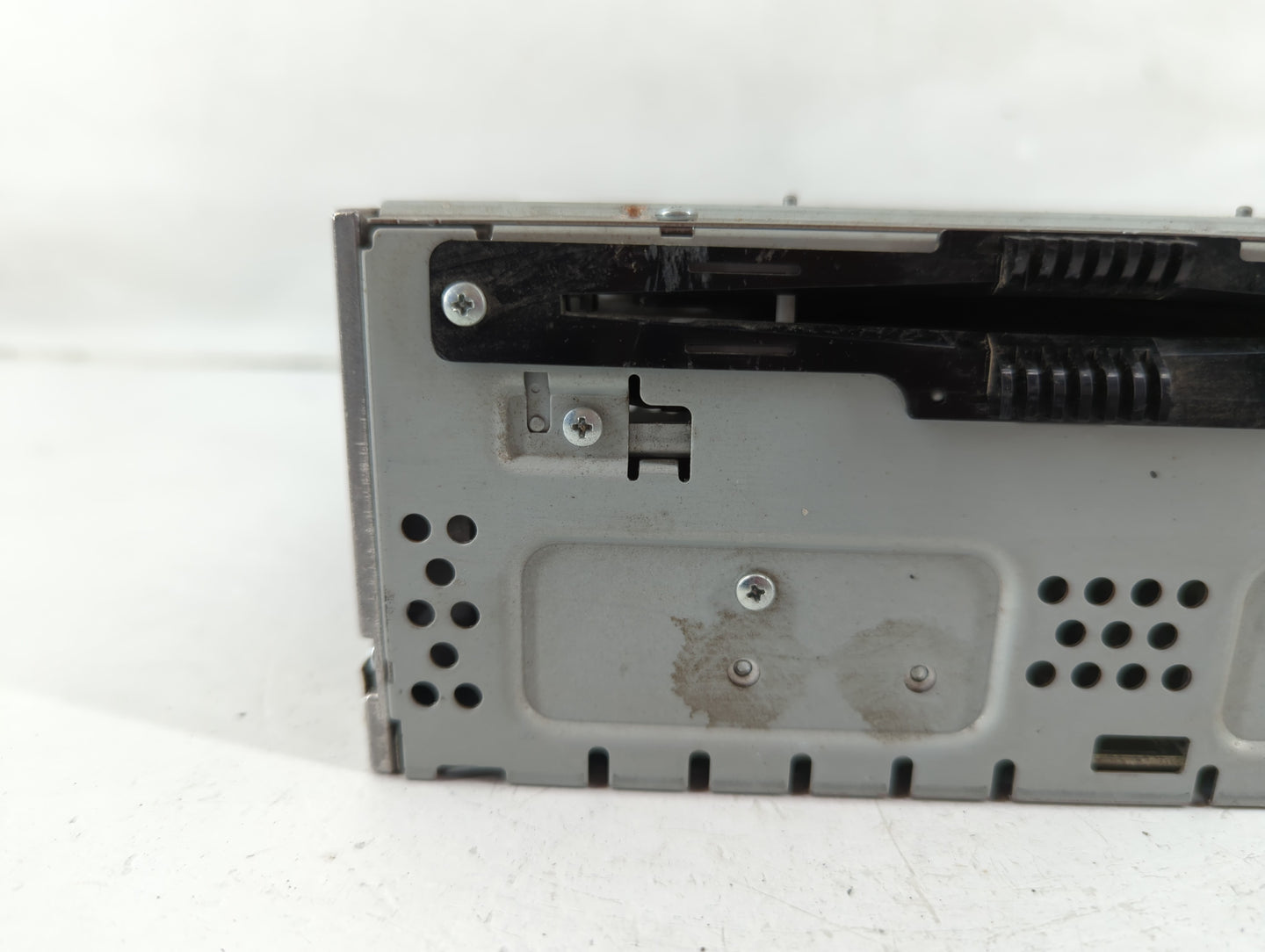 2013-2015 Ford Fusion Radio AM FM Cd Player Receiver Replacement Fits Fits 2013 2014 2015 OEM Used Auto Parts - Oemusedautop