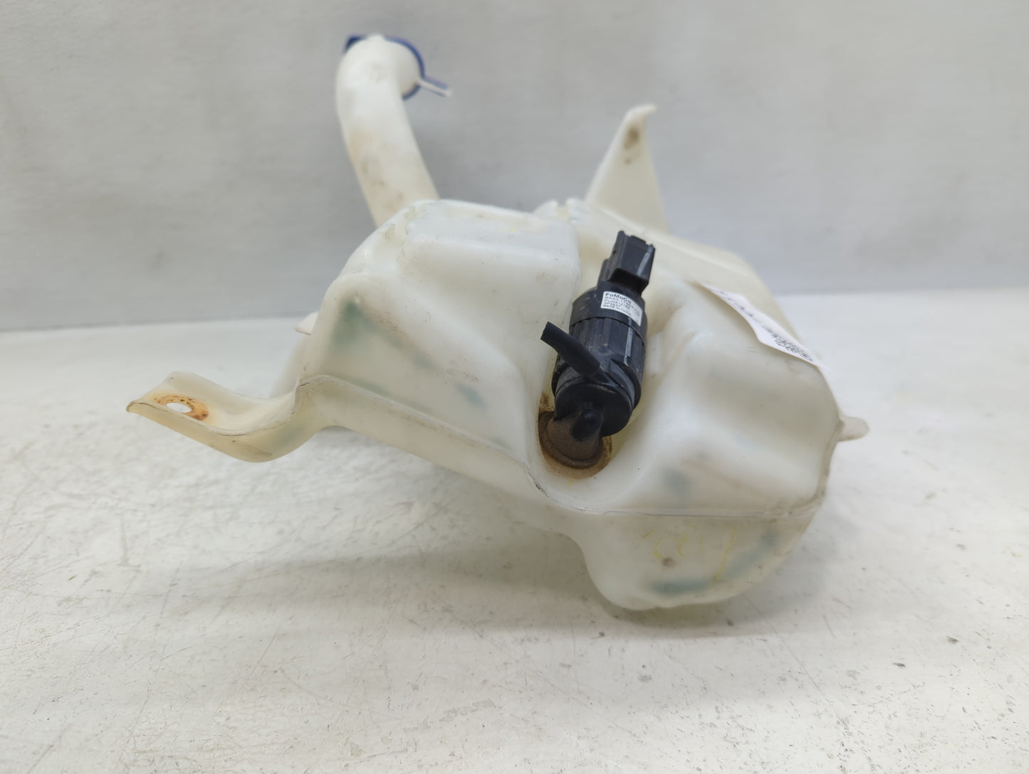 2013-2014 Ford Fusion Windshield Washer Fluid Reservoir Bottle Oem - Oemusedautoparts1.com
