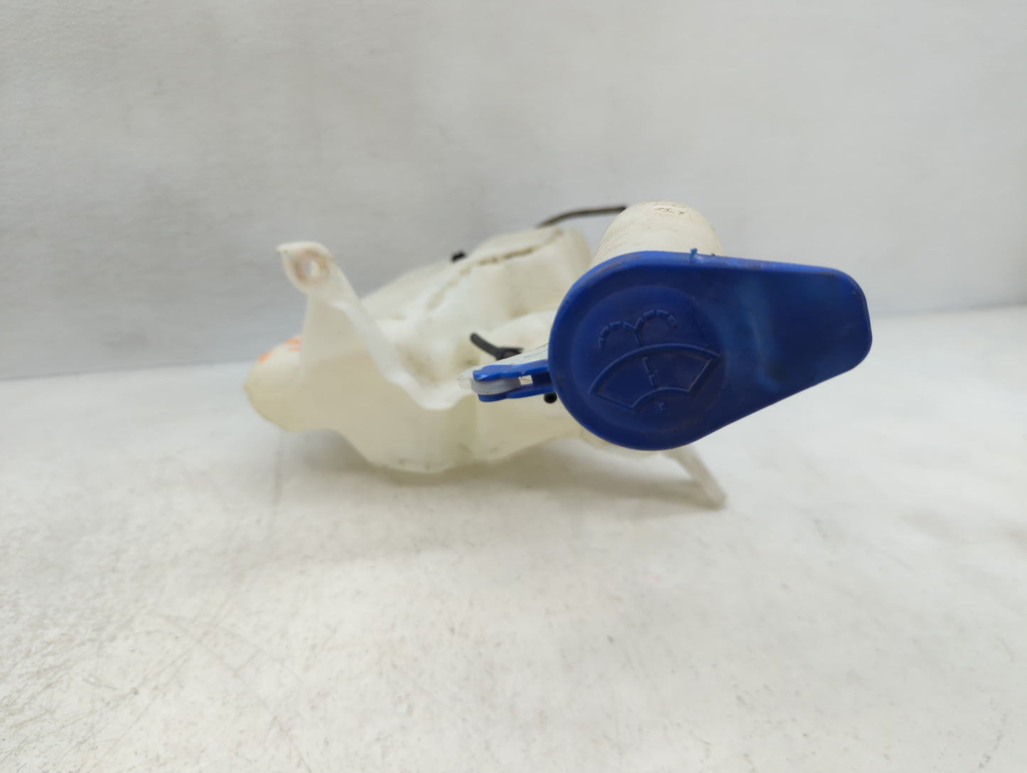 2013-2014 Ford Fusion Windshield Washer Fluid Reservoir Bottle Oem - Oemusedautoparts1.com