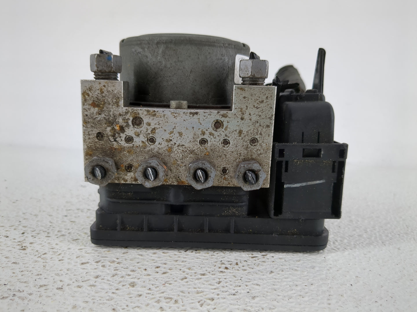 2014-2016 Ford Fusion ABS Pump Control Module Replacement P/N:EG9C-2C405-AC Fits Fits 2014 2015 2016 OEM Used Auto Parts - O