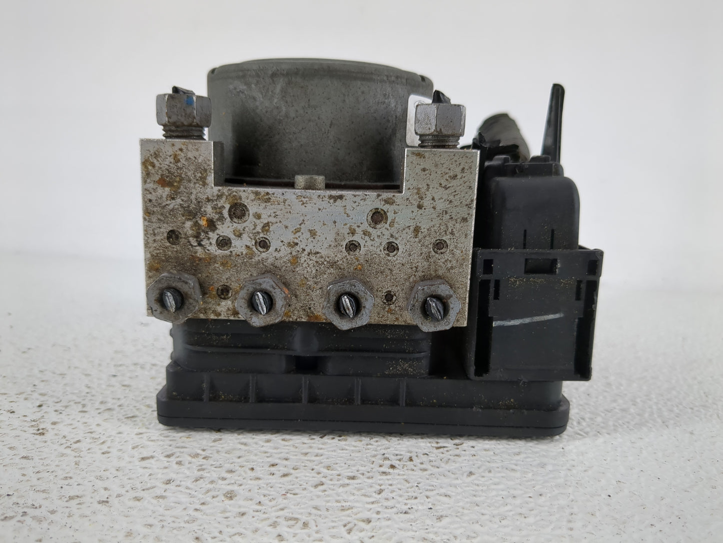 2014-2016 Ford Fusion ABS Pump Control Module Replacement P/N:EG9C-2C405-AC Fits Fits 2014 2015 2016 OEM Used Auto Parts - O