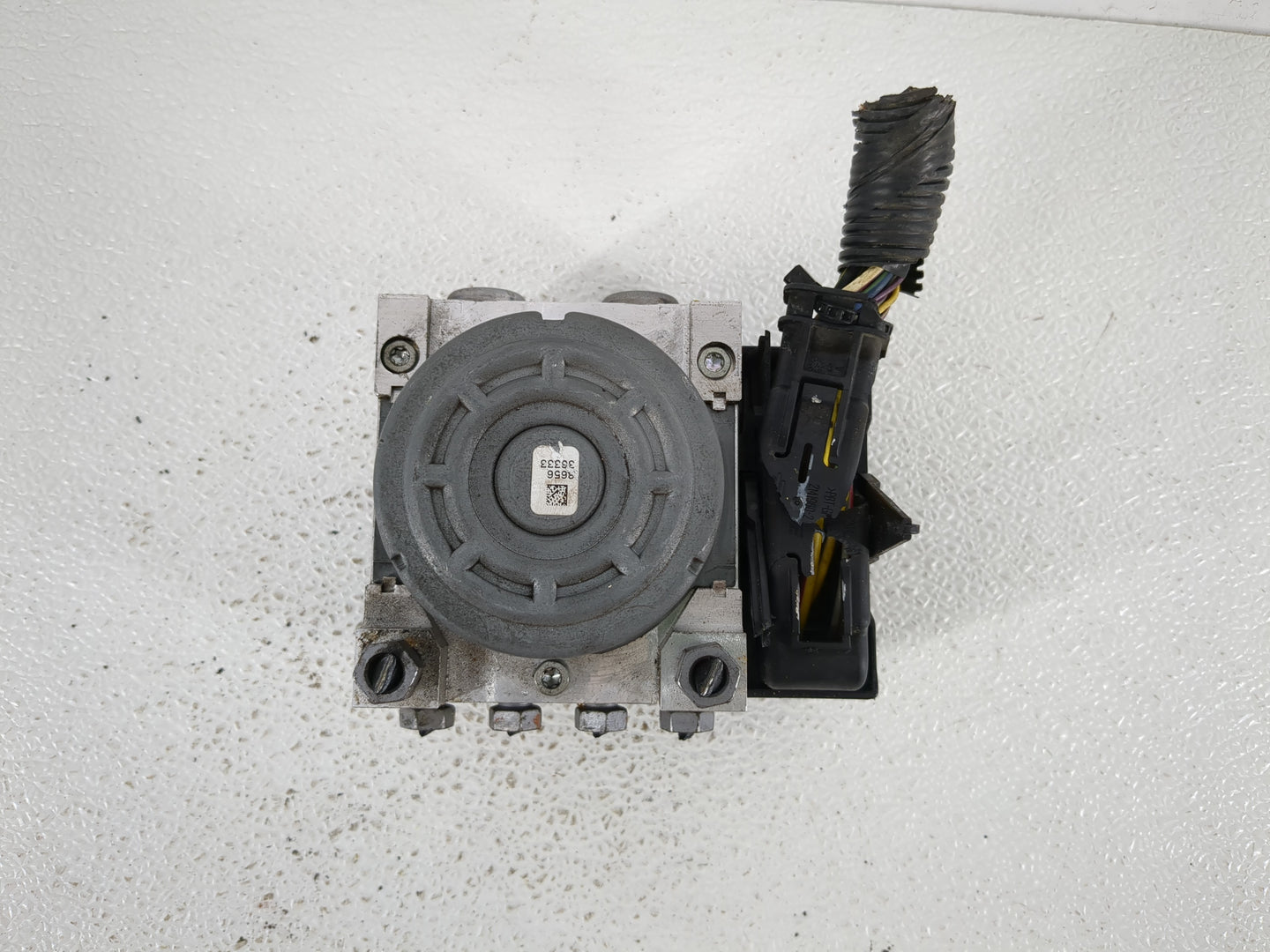 2014-2016 Ford Fusion ABS Pump Control Module Replacement P/N:EG9C-2C405-AC Fits Fits 2014 2015 2016 OEM Used Auto Parts - O