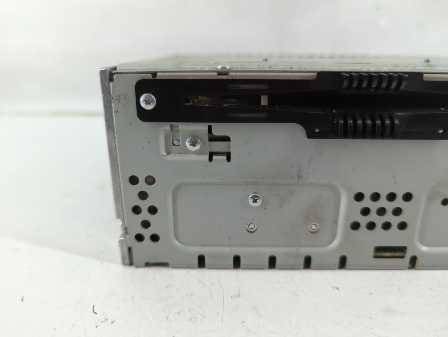 2013-2015 Ford Fusion Radio AM FM Cd Player Receiver Replacement Fits Fits 2013 2014 2015 OEM Used Auto Parts - Oemusedautop